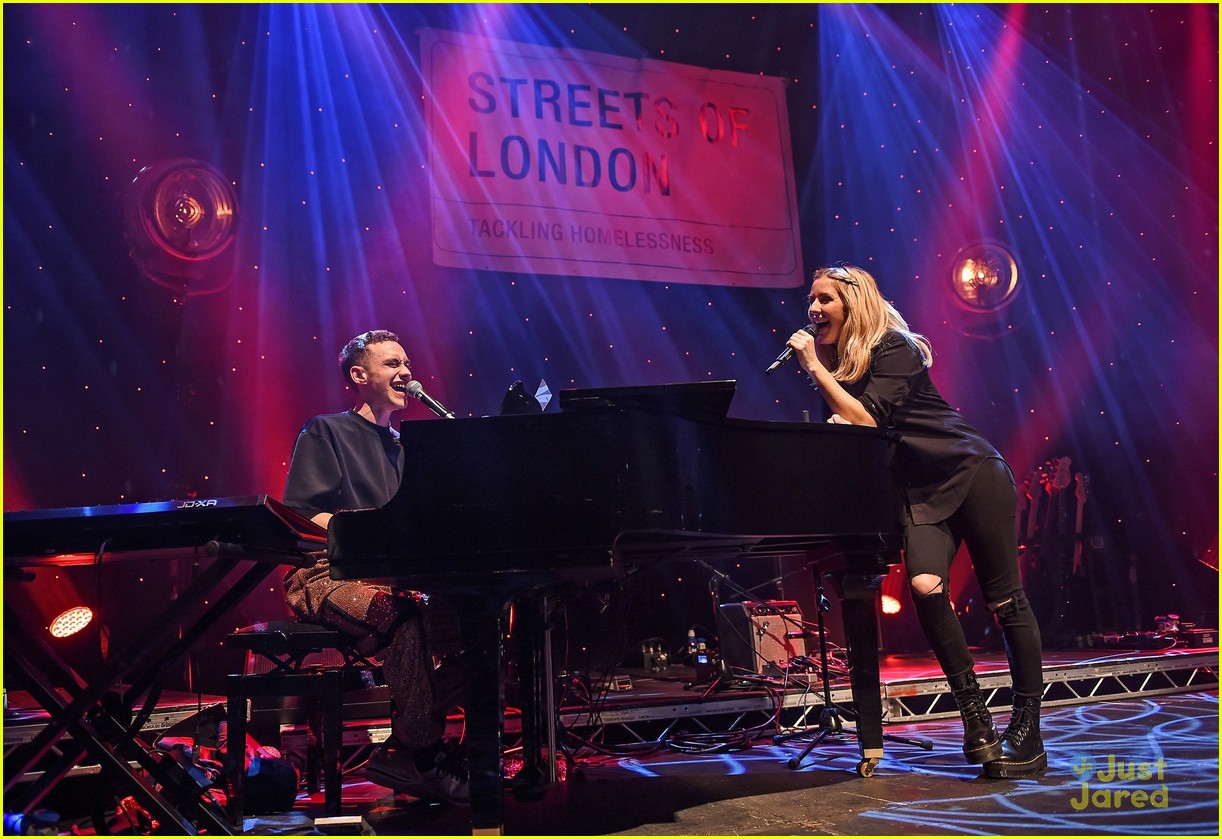 ellie goulding friends holiday concert o holy night video 35