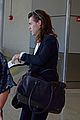 harry styles arrives miami mom anne 19