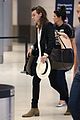 harry styles arrives miami mom anne 36