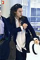 harry styles arrives miami mom anne 48