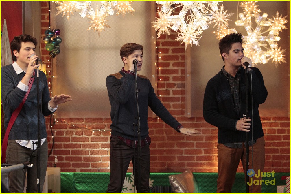 jacob whitesides andy grammer rd family holiday pics 13