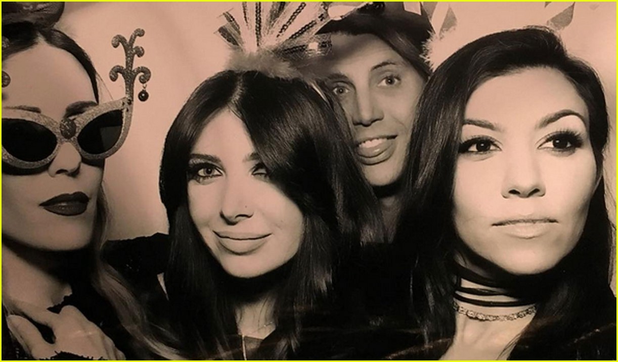 kylie jenner at 2015 kris christmas party 11