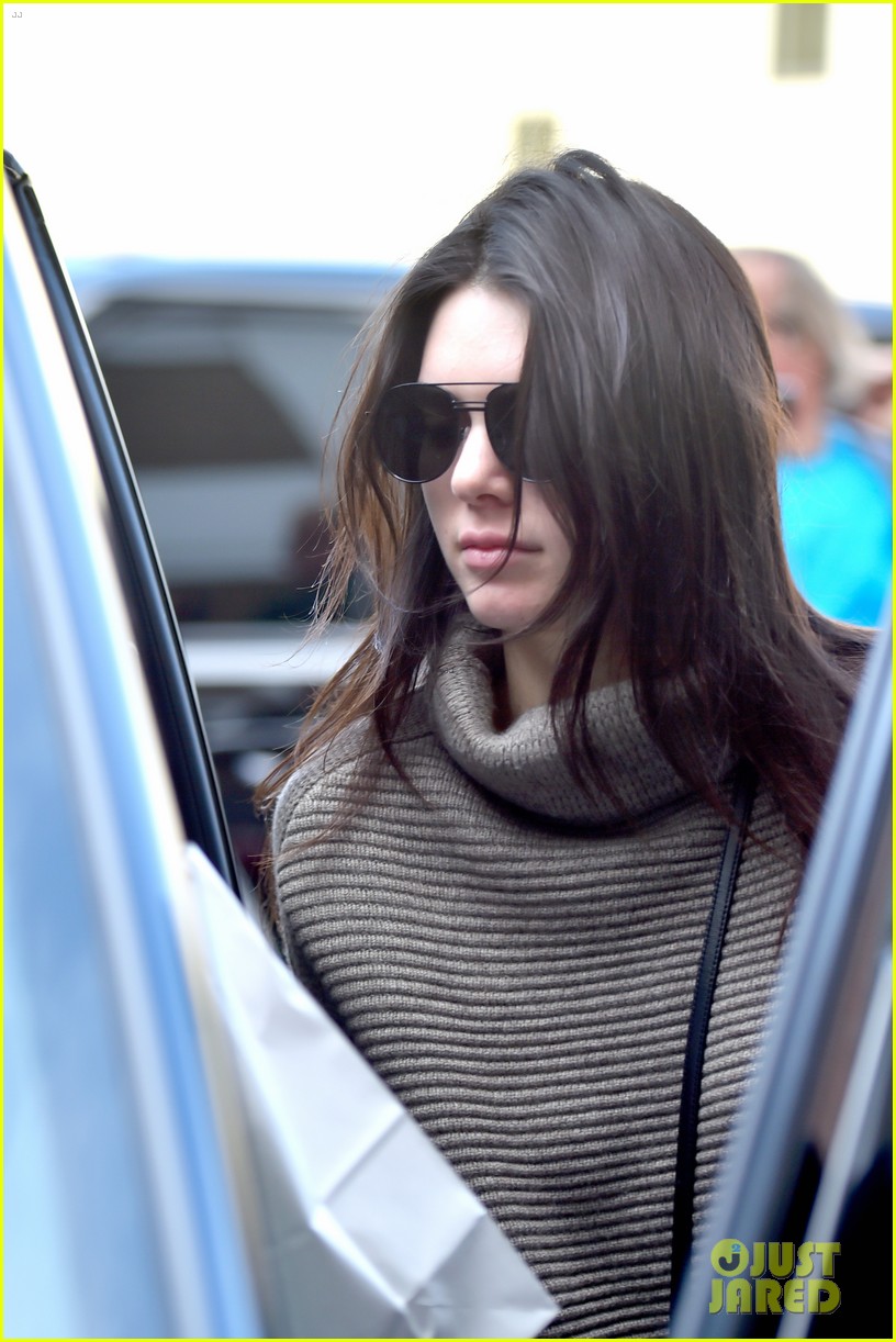 kendall jenner reveals new years resolution 03