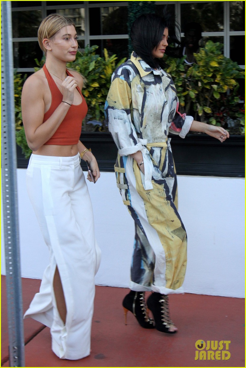 kendall kylie jenner step out separately 22