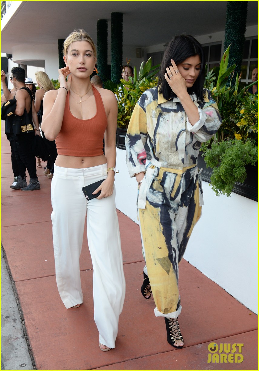kendall kylie jenner step out separately 29
