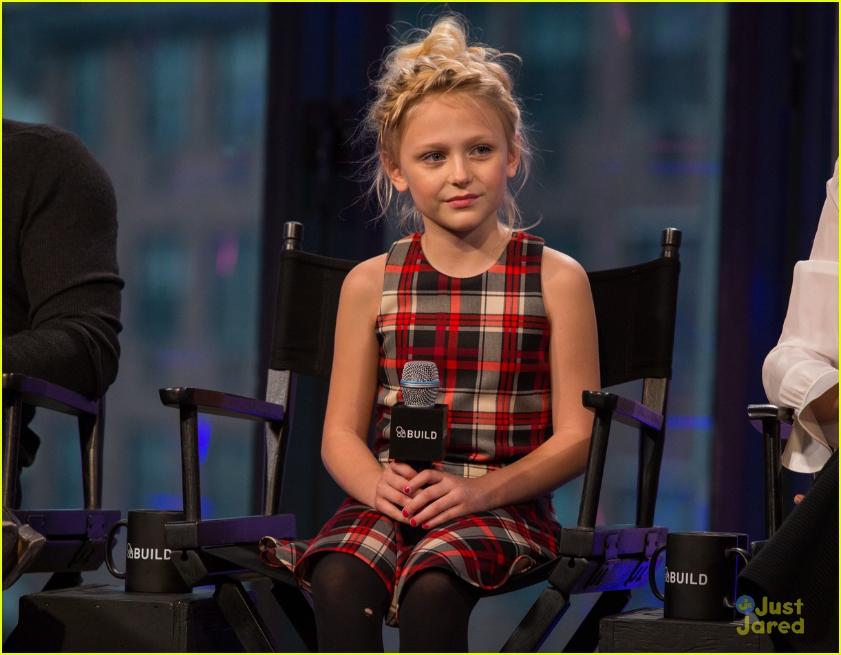 natalie alyn lind support msgs sister alvyia coat aol build 07