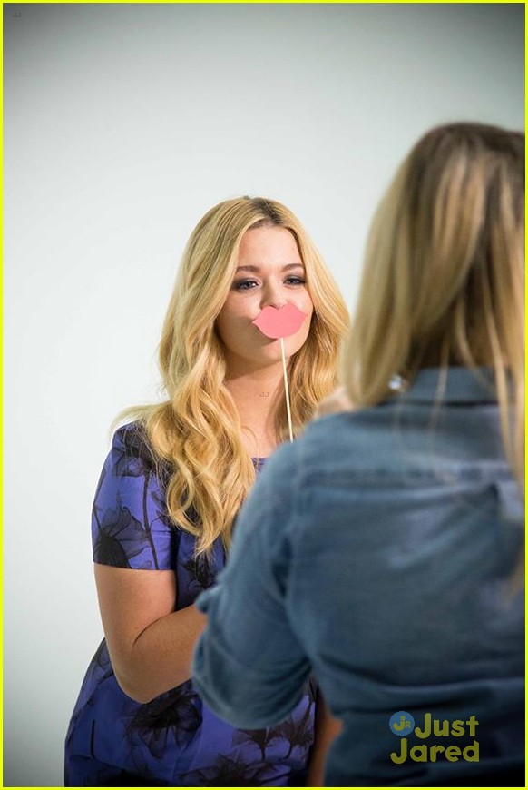 pretty little liars individual posters bts pics 10