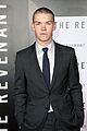 will poulter revenant hollywood premiere pics 12
