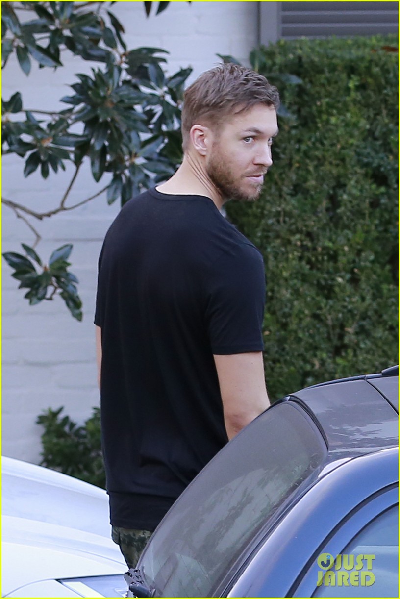 taylor swift calvin harris celebrate birthday with her parents 01
