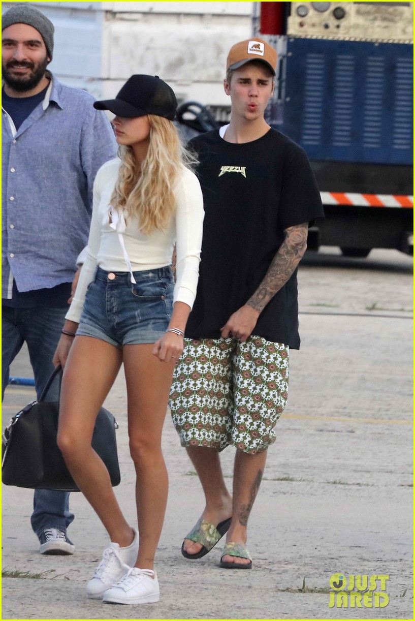 justin bieber leaves st barts with hailey baldwin by his side 06