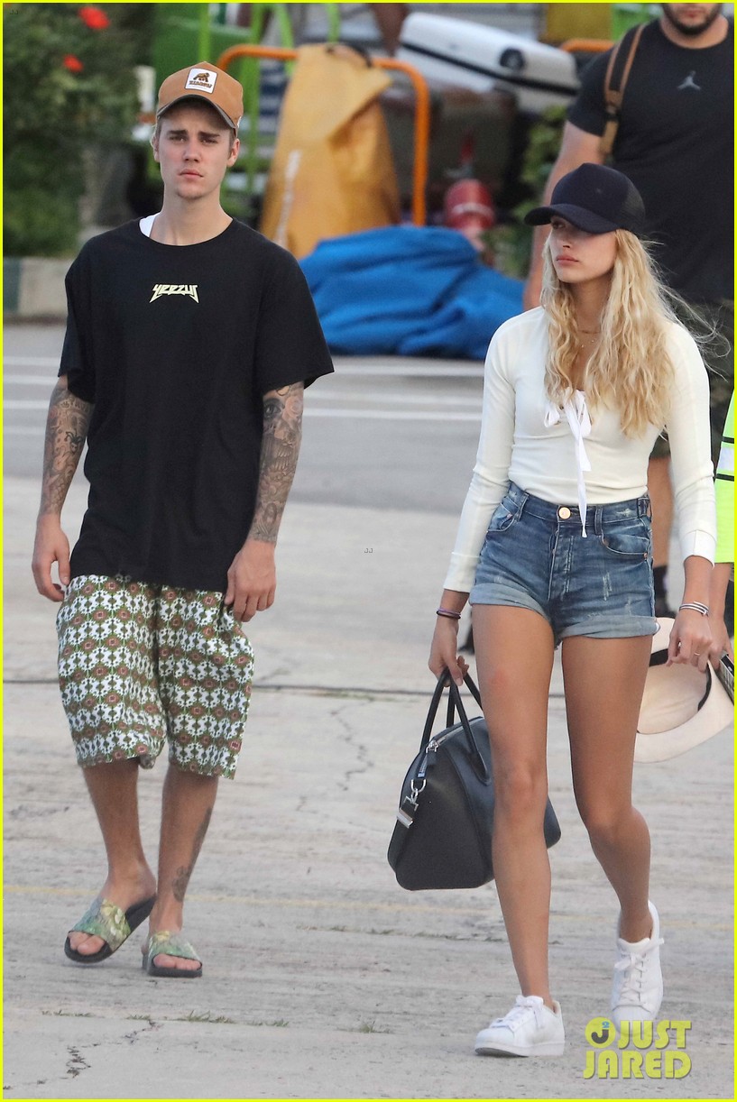 justin bieber leaves st barts with hailey baldwin by his side 12