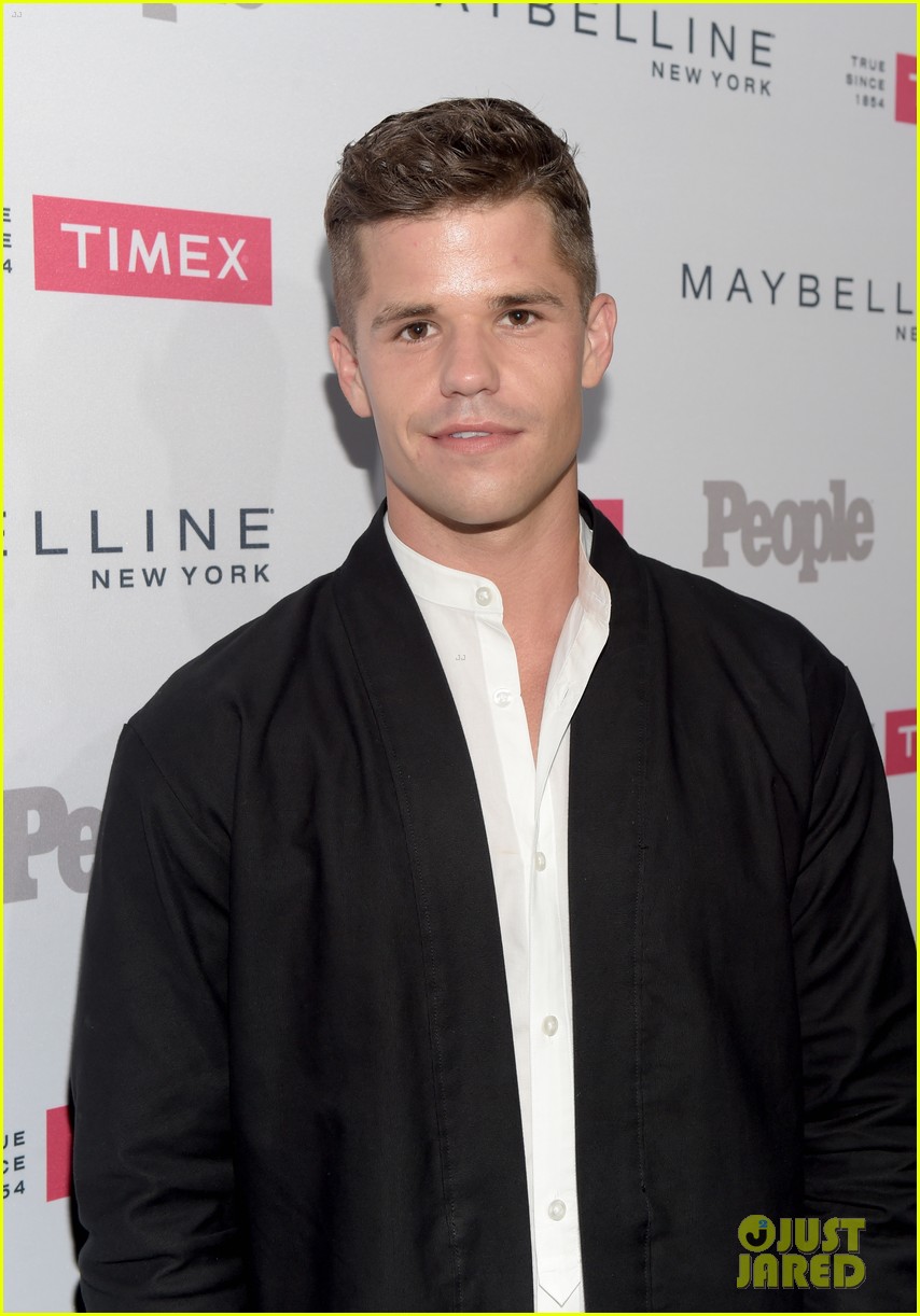 charlie carver comes out as gay 04
