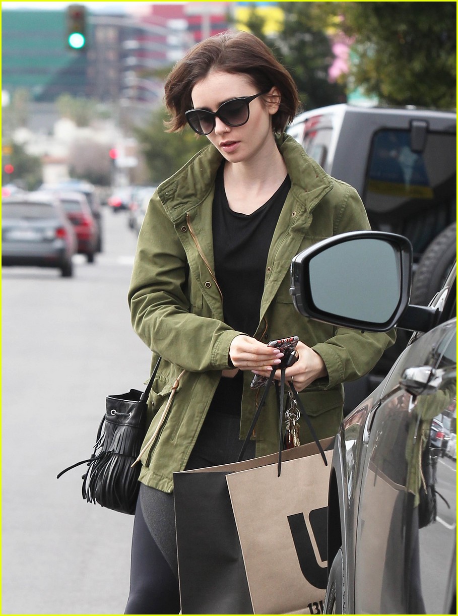 lily collins appreciates little things life 01