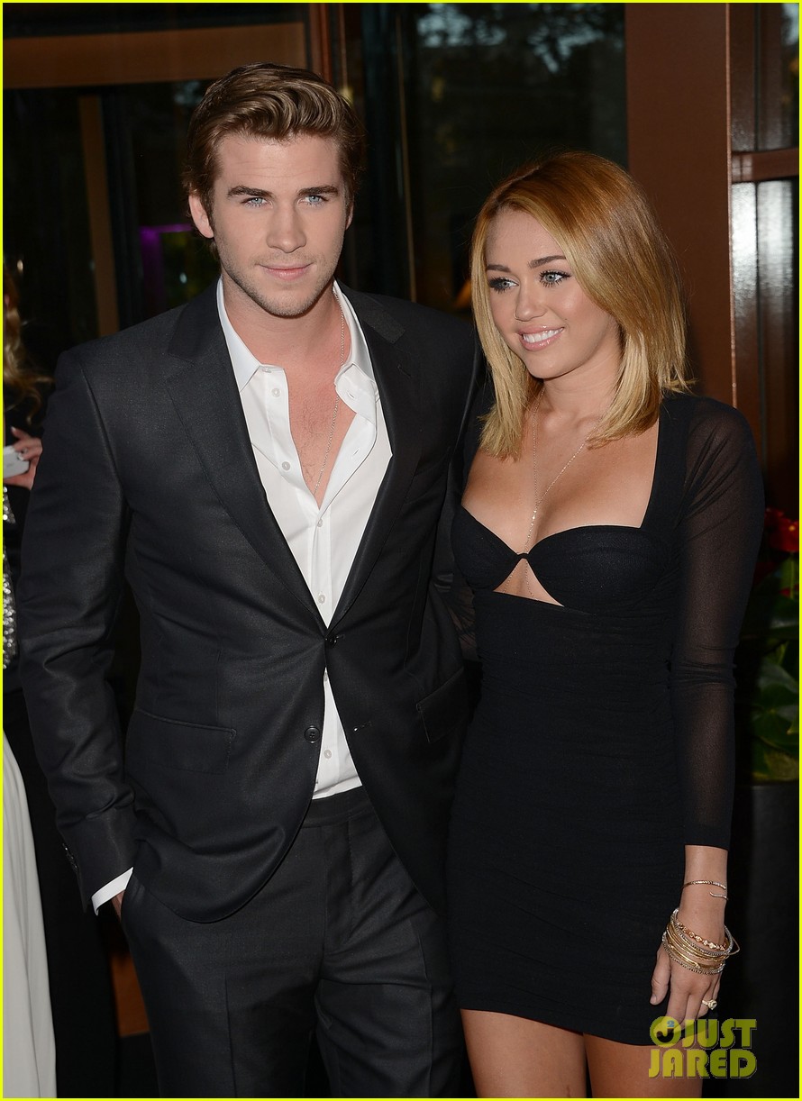 miley cyrus liam hemsworth are engaged again 22