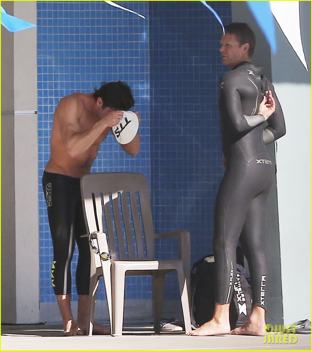 zac efron goes shirtless for baywatch swimming lessons 08