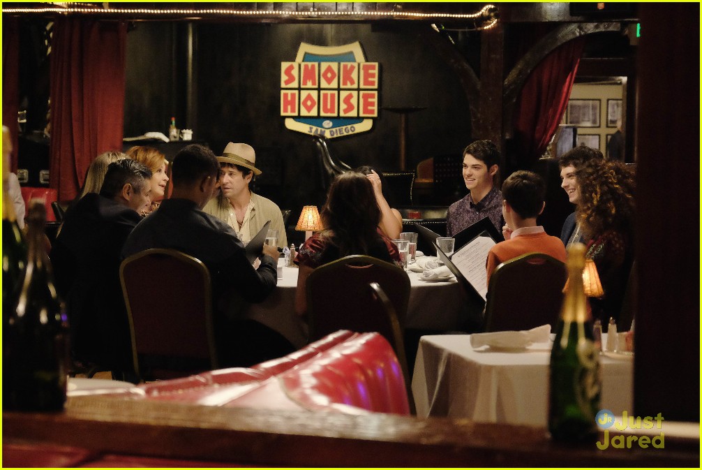 fosters family dinner first impressions stills 13