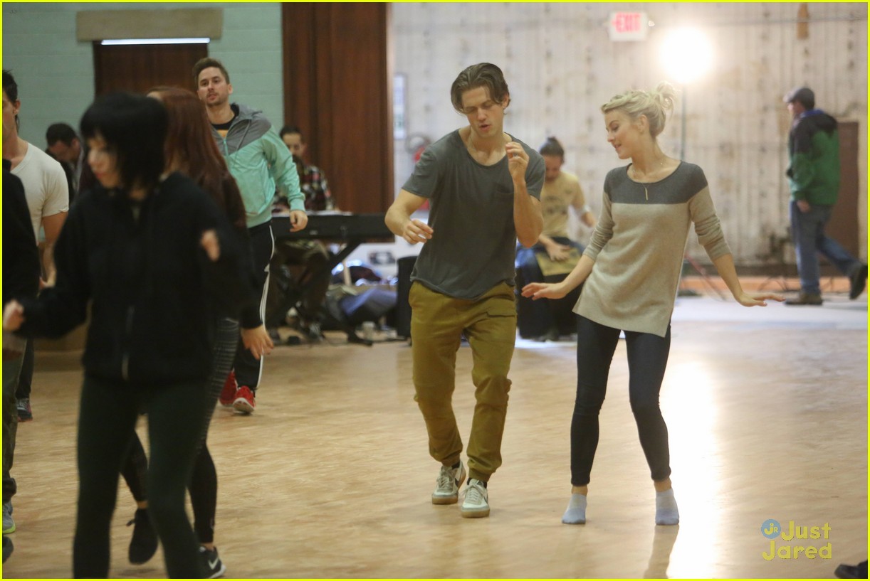 grease live rehearsal pics new batch before premiere 07