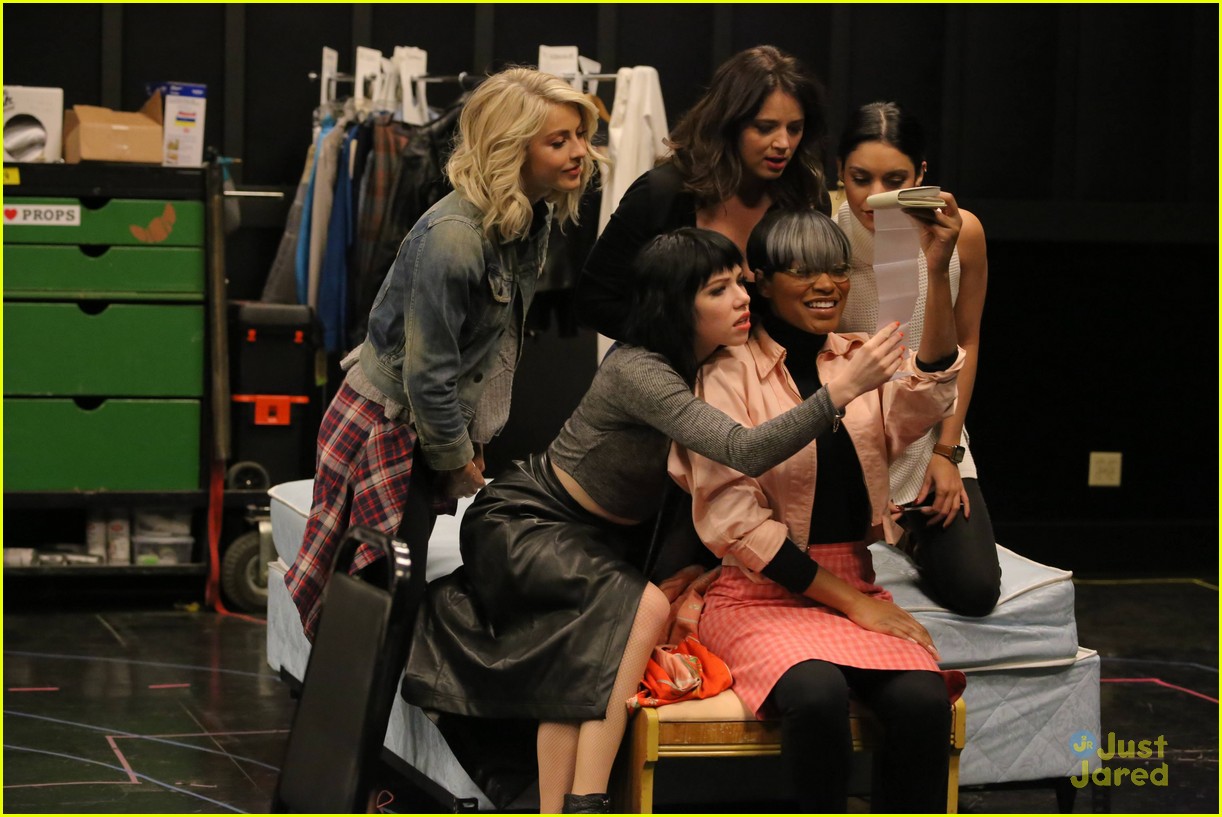 grease live rehearsal pics new batch before premiere 12