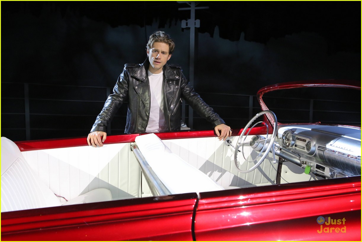 grease live rehearsal pics new batch before premiere 40