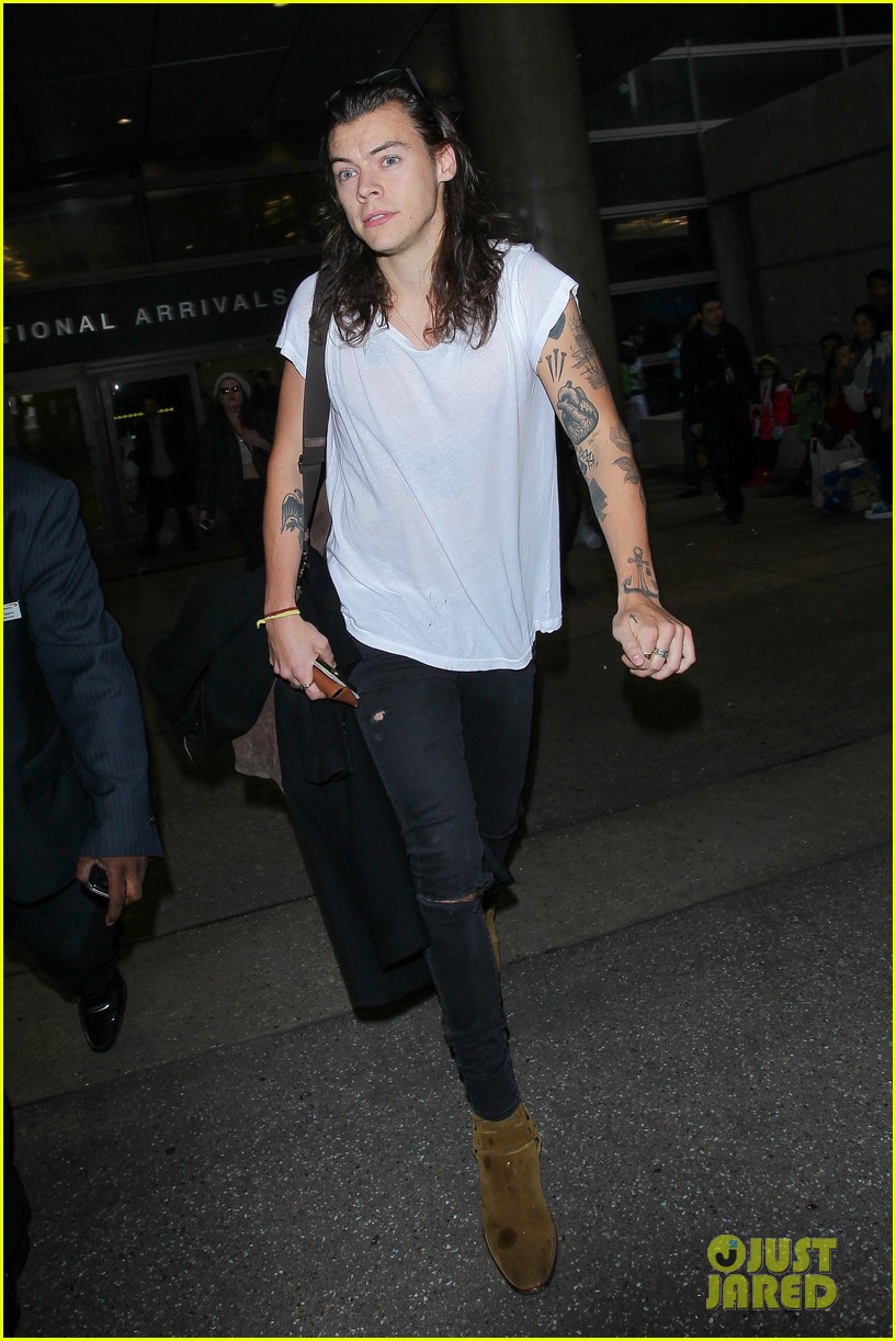 harry styles lax arrival early bday nick grimshaw 06