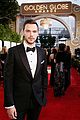 nicholas hoult chatted with jennifer lawrence at golden globes 2016 01