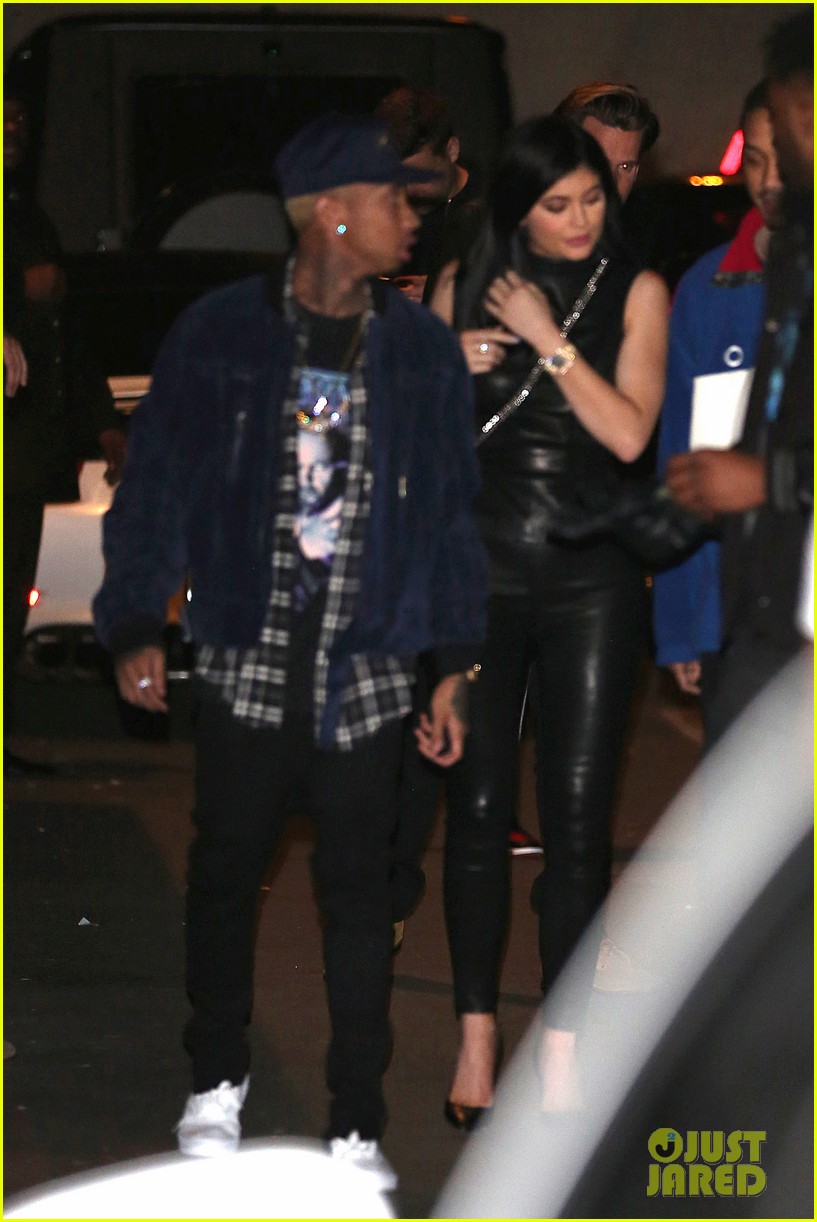 kylie jenner tyga step out for thursday night date 03