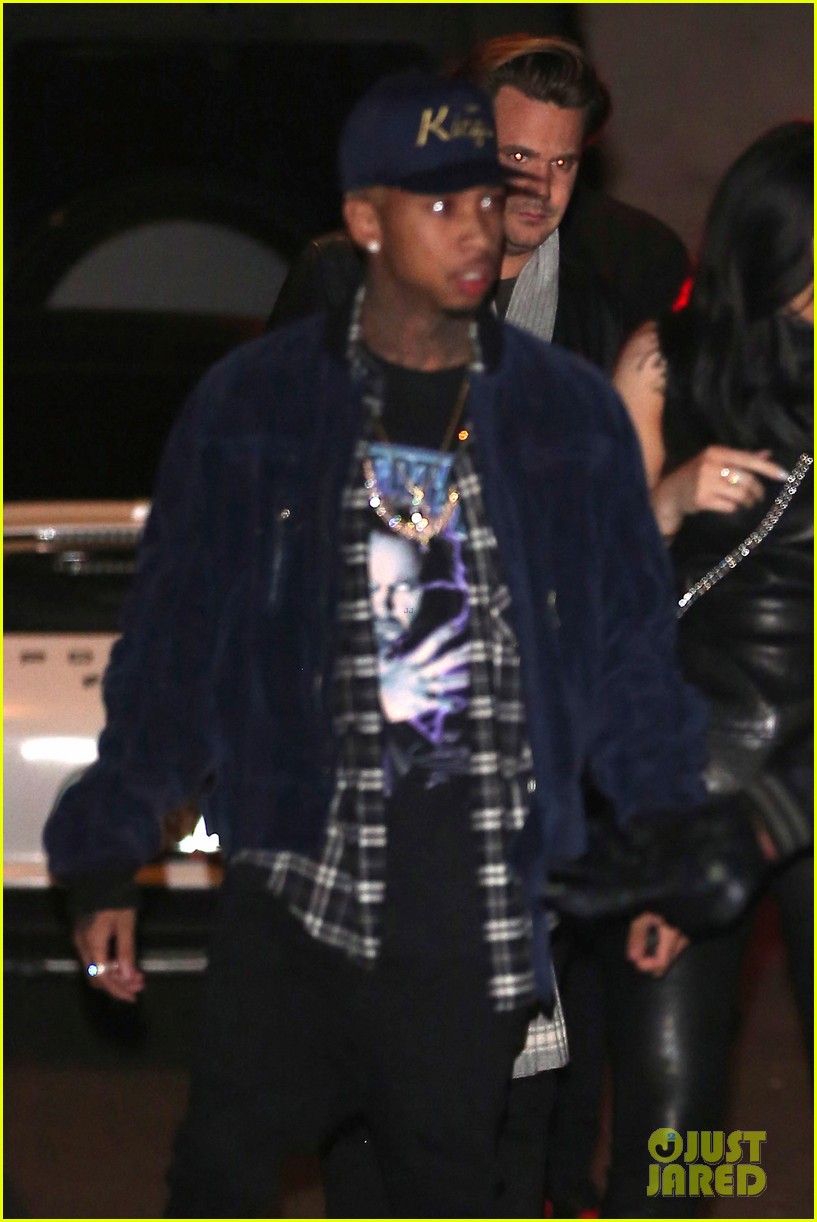 kylie jenner tyga step out for thursday night date 21