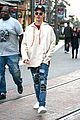 justin bieber  grabs dinner at cheesecake factory 04