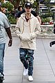 justin bieber  grabs dinner at cheesecake factory 32
