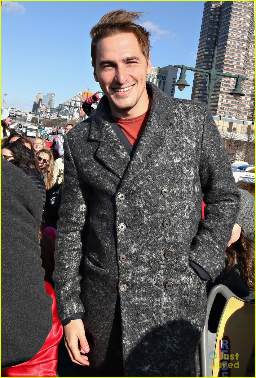 kendall schmidt ride fame carlos reunion forgot picture 04