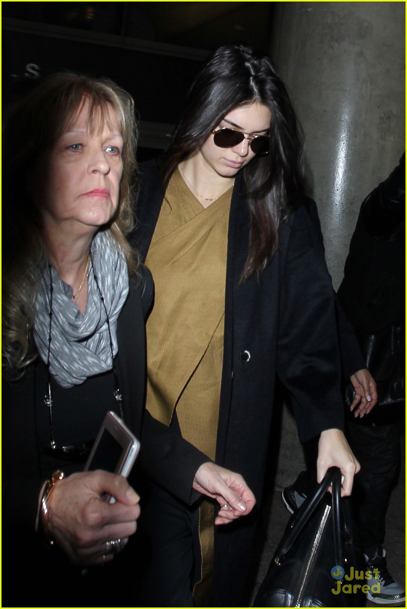 kendall jenner lax arrival no fashion younger 12
