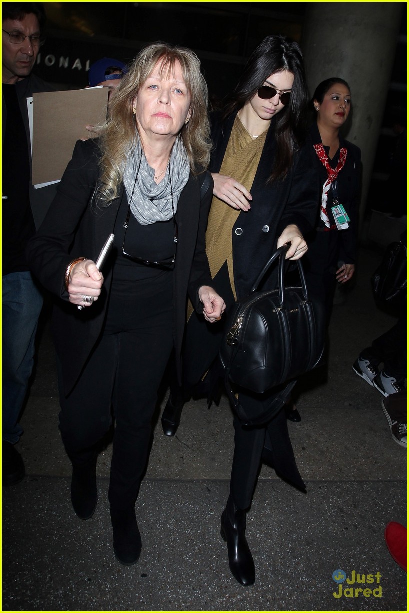 kendall jenner lax arrival no fashion younger 14