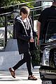 louis tomlinson steps out of hotel after sons birth 01