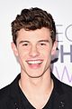 shawn mendes 2016 pca arrival 04