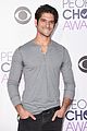 tyler posey teen wolf cast peoples choice awards 2016 14