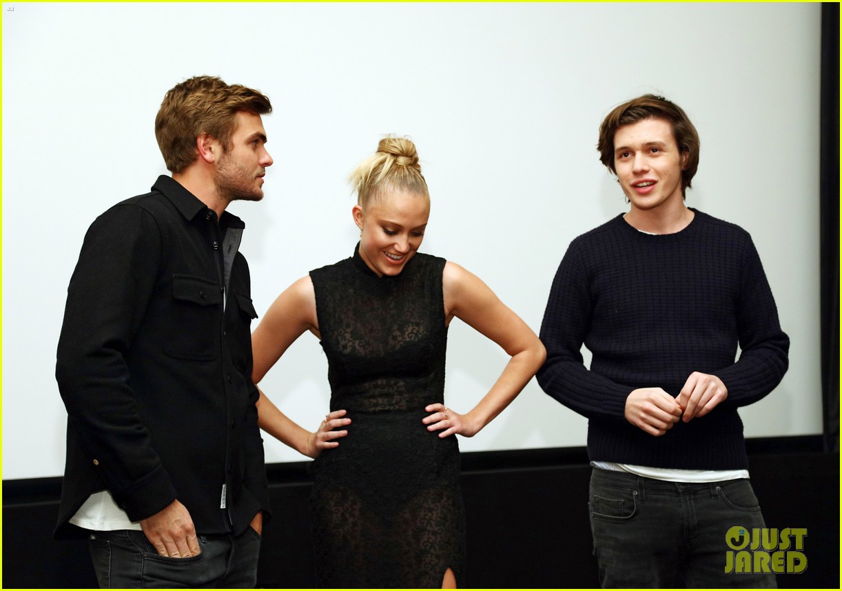 alex roe nick robinson hit up the 5th wave just jared screening 23
