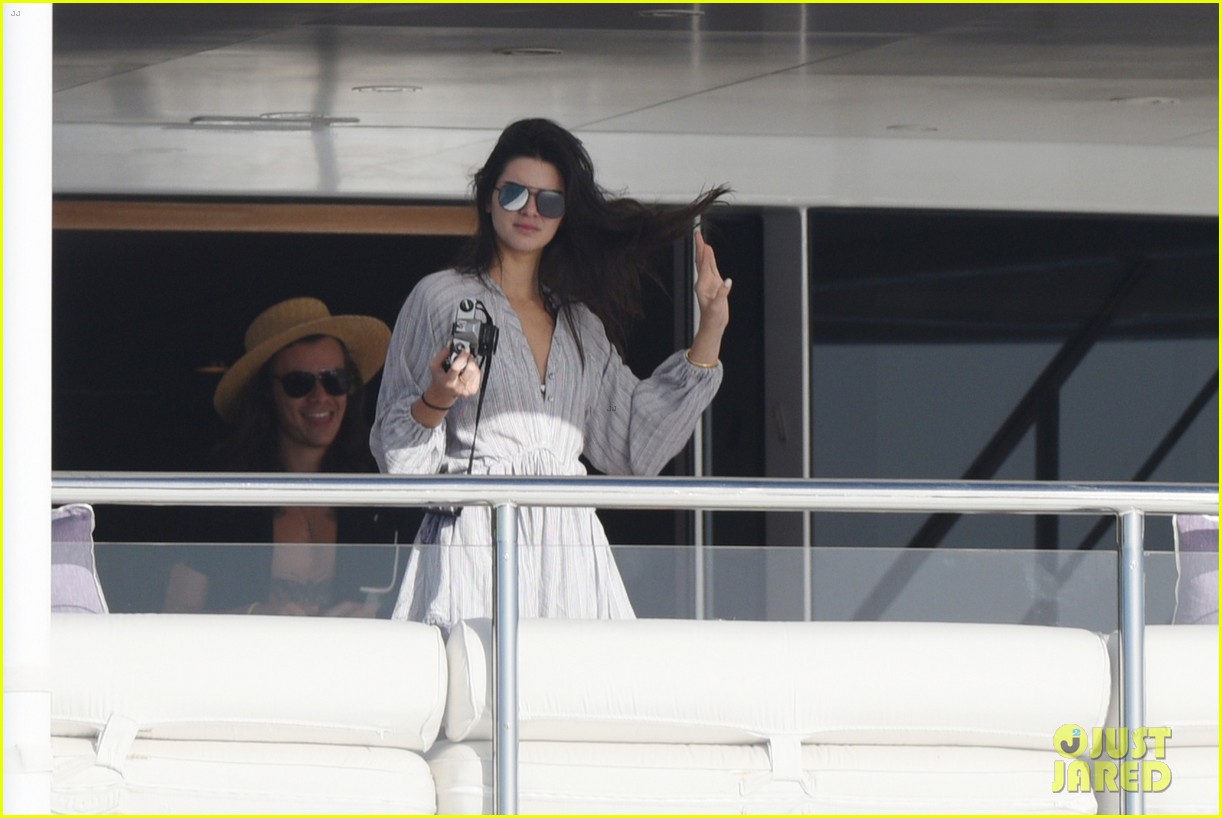 kendall jenner harry styles st barts vacation 27