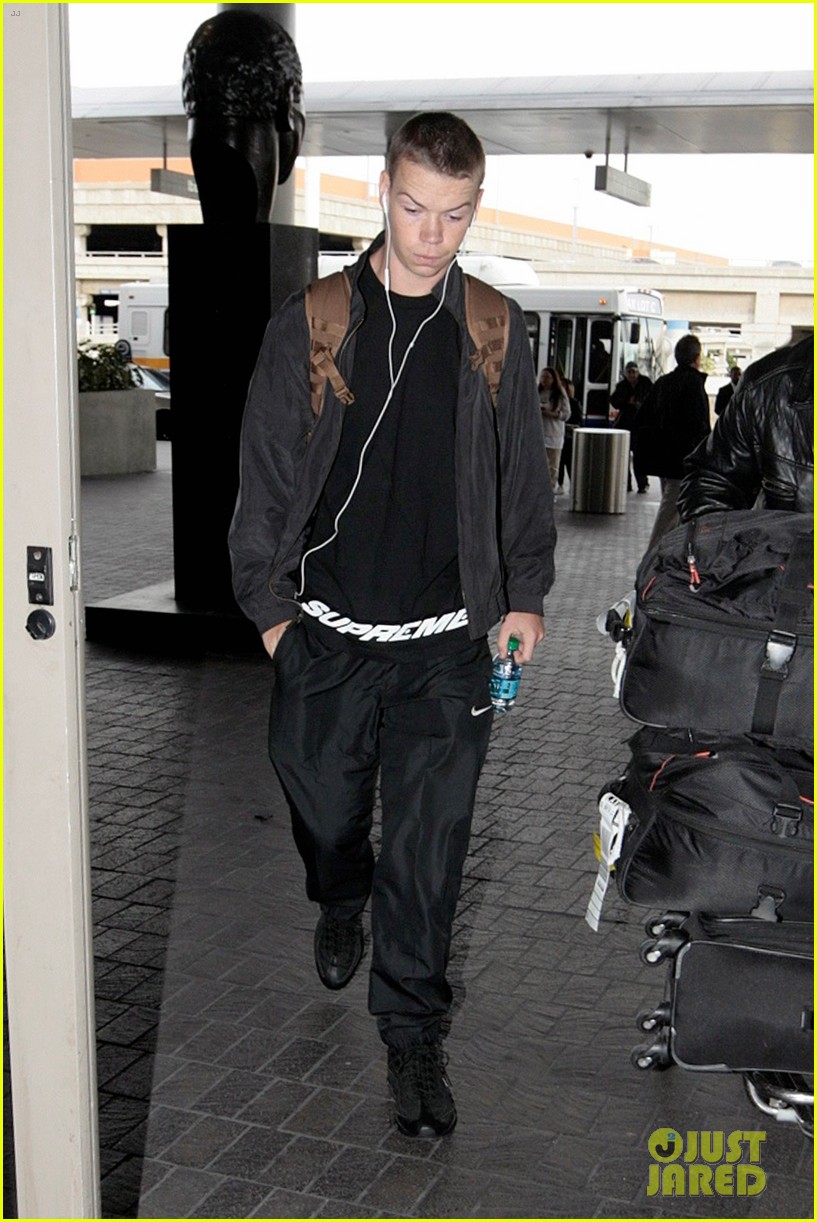 will poulter lax after golden globes 10