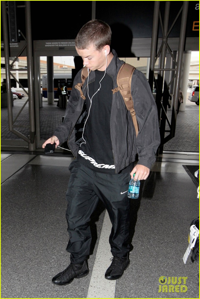 will poulter lax after golden globes 12