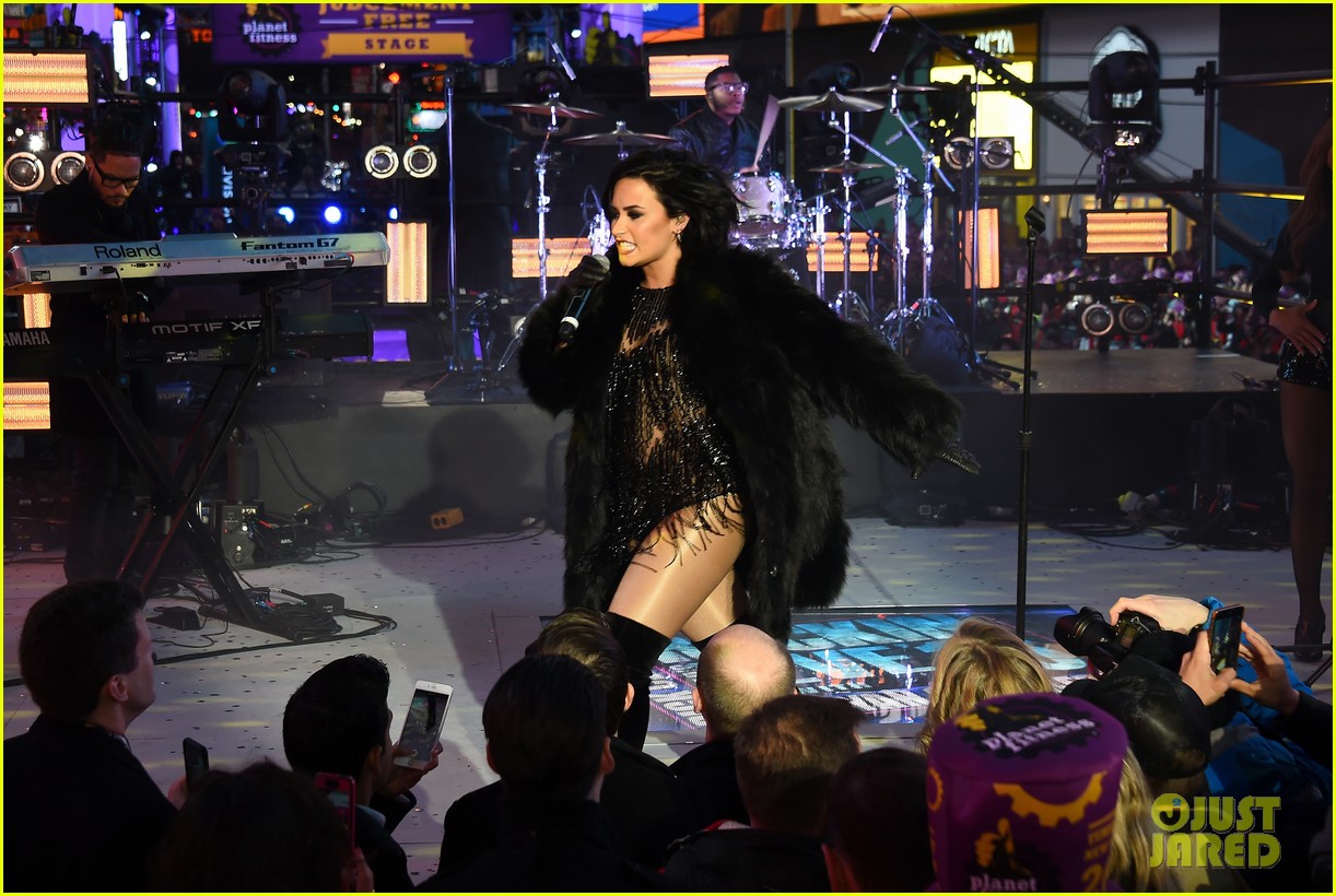 wilmer valderrama supports demi lovato on new years eve 16