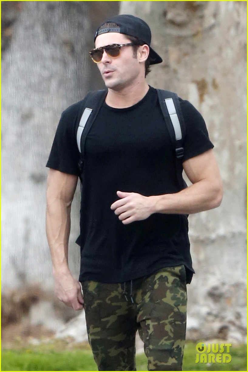 zac efron trainer ahead hsm reunion special 08