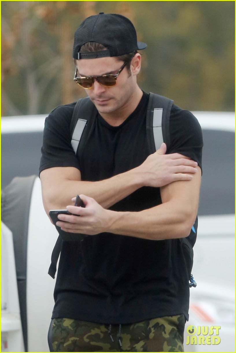 zac efron trainer ahead hsm reunion special 10
