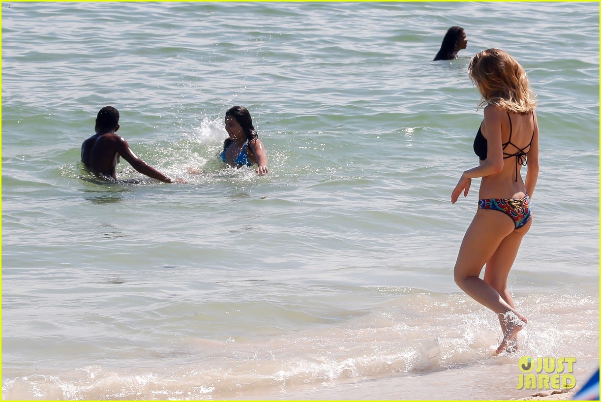 dylan penn beach brazil bikini 54