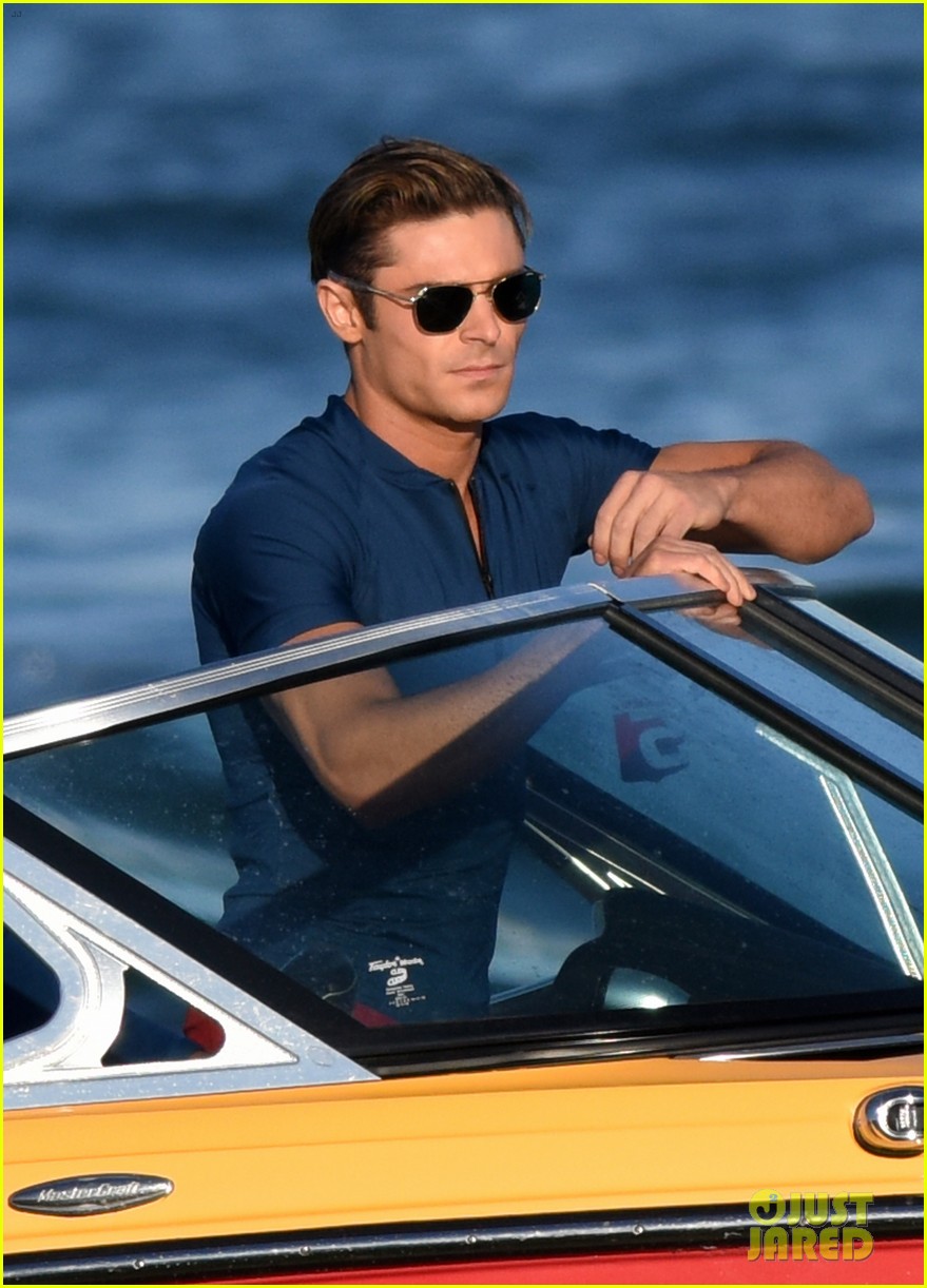 zac efron is having difficulty with swimming in the ocean 05