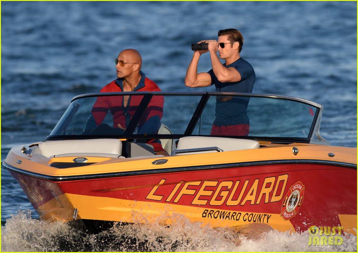 zac efron is having difficulty with swimming in the ocean 18
