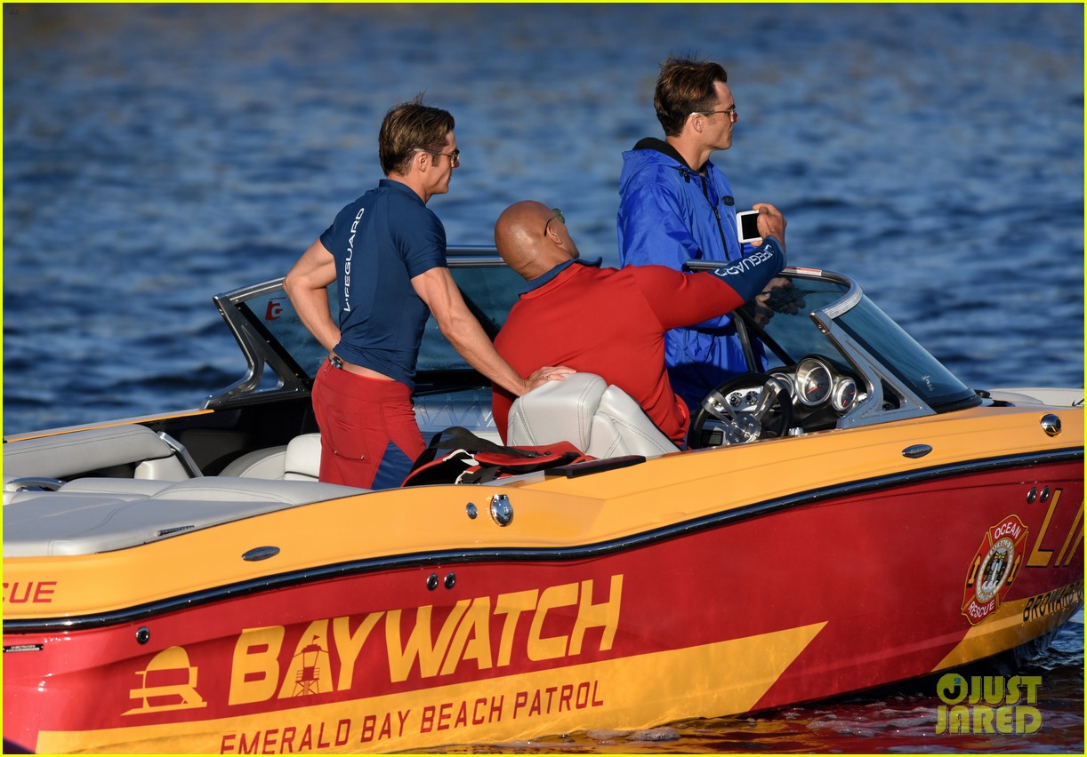 zac efron is having difficulty with swimming in the ocean 38