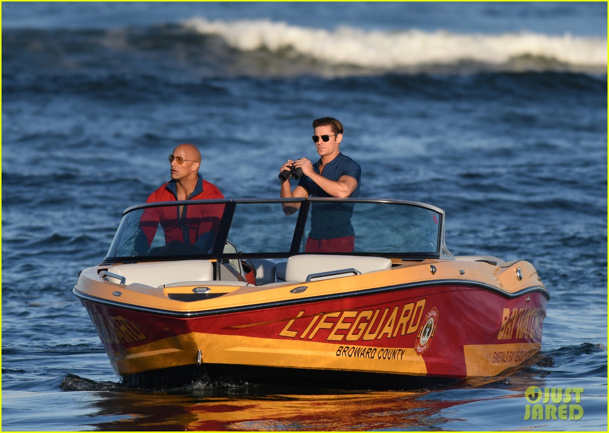 zac efron is having difficulty with swimming in the ocean 43