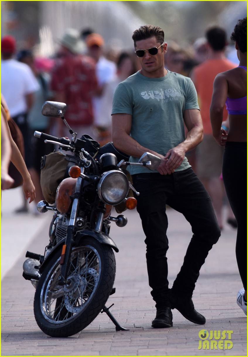 zac efron films baywatch on motorcycle 07