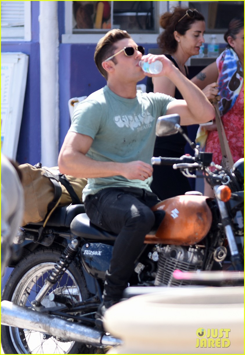 zac efron films baywatch on motorcycle 17