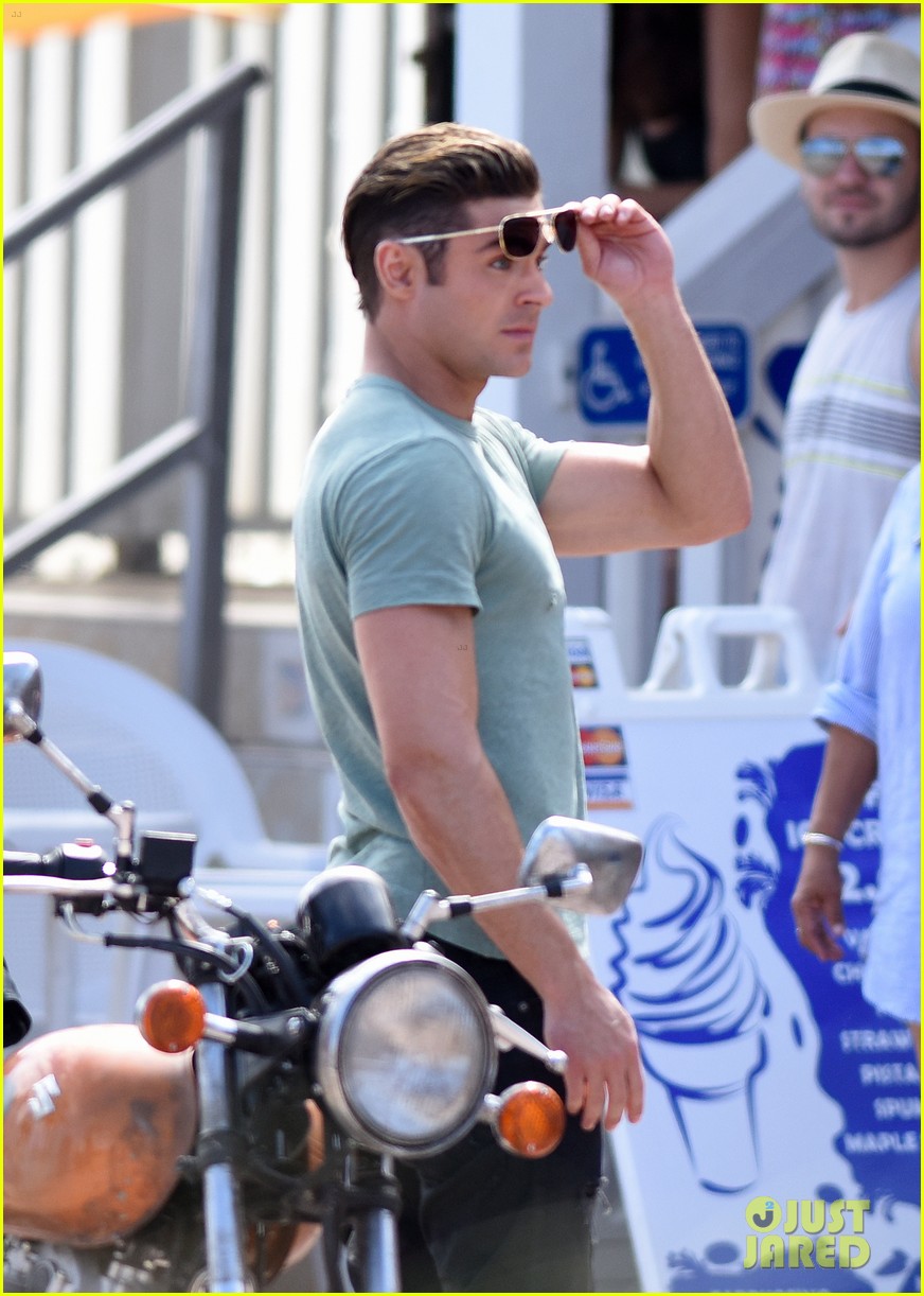 zac efron films baywatch on motorcycle 20